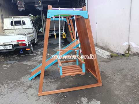 Pengadaan Playground Brakiasi Kayu Lebak Terpercaya