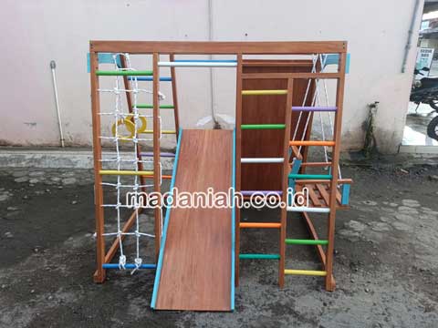 Pengadaan Playground Brakiasi Kayu Luwu Timur Berpengalaman