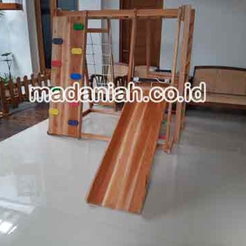 Pengadaan Playground Brakiasi Kayu Padang Murah