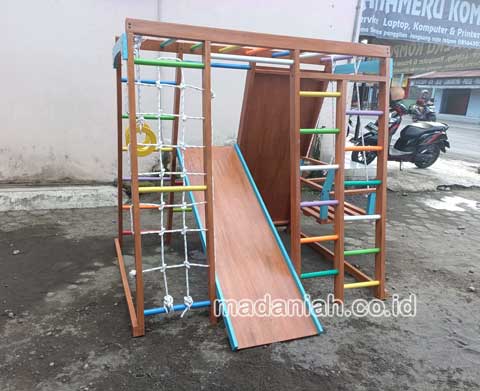 Pengadaan Playground Brakiasi Kayu Palembang Murah