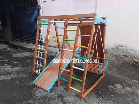 Pengadaan Playground Brakiasi Kayu Paser