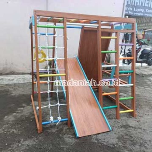 Pengadaan Playground Brakiasi Kayu Ponorogo