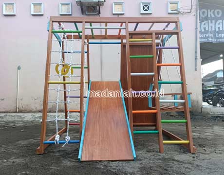 Pengadaan Playground Brakiasi Kayu Sidoarjo