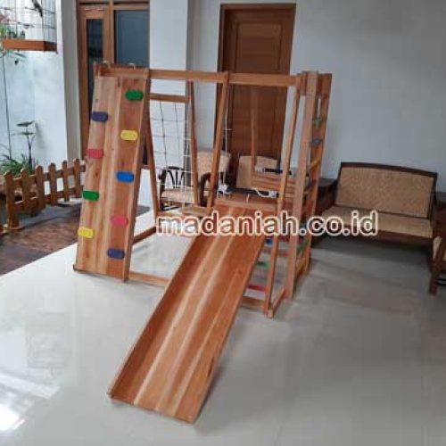 Pengadaan Playground Brakiasi Kayu Tabanan