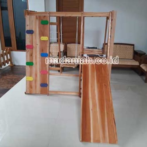 Pengadaan Playground Brakiasi Kayu Trenggalek