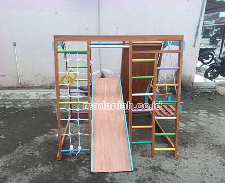 Pengadaan Playground Brakiasi Kulon Progo