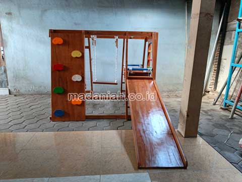 Produsen Playground Brakiasi Kayu Bantul Terpercaya