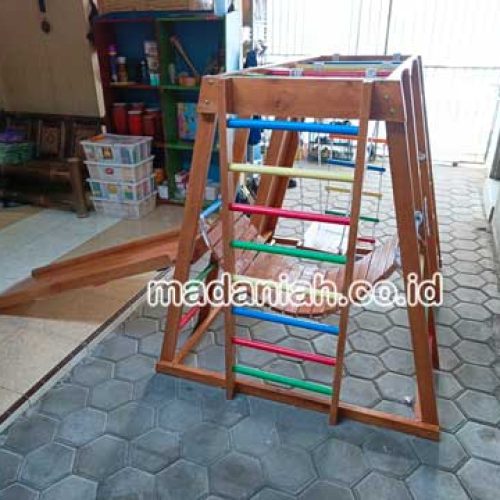 Produsen Playground Brakiasi Kayu Dairi Berpengalaman