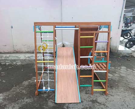 Produsen Playground Brakiasi Kayu Jakarta Barat