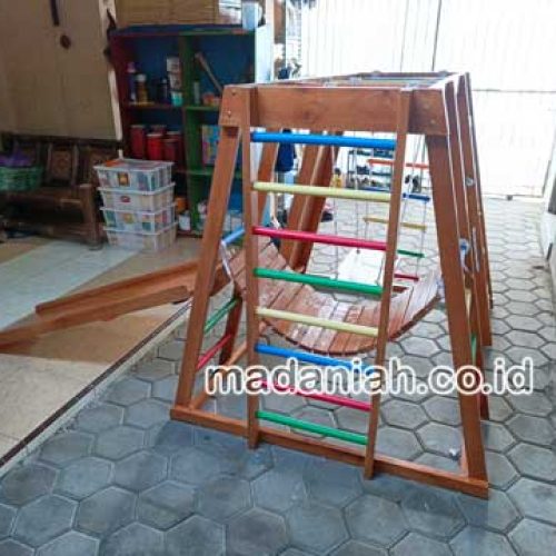 Produsen Playground Brakiasi Kayu Karo Berpengalaman