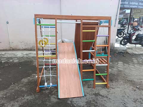 Produsen Playground Brakiasi Kayu Kota Blitar