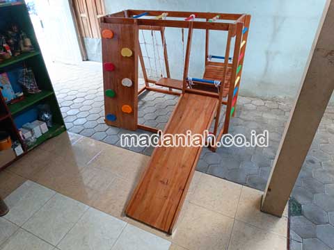Produsen Playground Brakiasi Kayu Kota Dumai