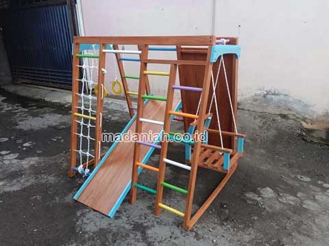 Produsen Playground Brakiasi Kayu Kota Malang