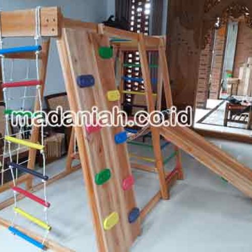 Produsen Playground Brakiasi Kayu Labuhanbatu Utara