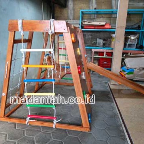 Produsen Playground Brakiasi Kayu Mamasa Berpengalaman