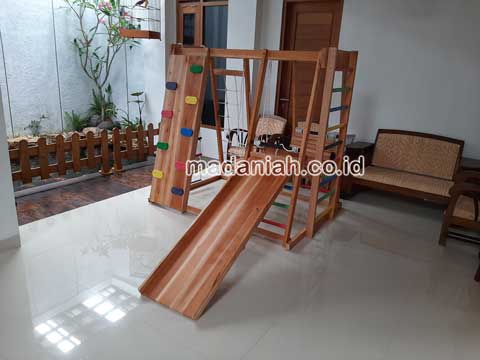 Produsen Playground Brakiasi Kayu Nganjuk
