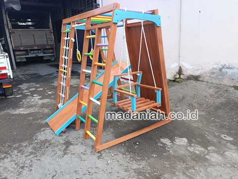 Produsen Playground Brakiasi Kayu Padang Panjang Berpengalaman