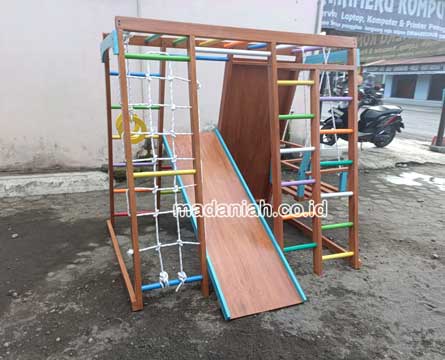 Produsen Playground Brakiasi Kayu Pandeglang