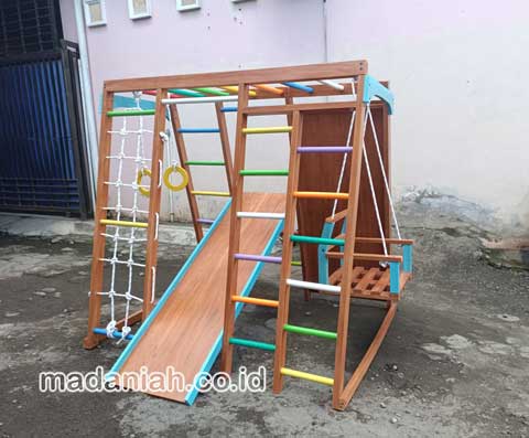 Produsen Playground Brakiasi Kayu Pinrang