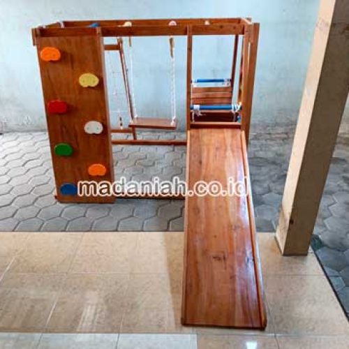 Produsen Playground Brakiasi Kayu Tanah Bumbu