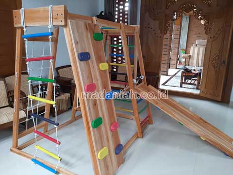Toko Playground Brakiasi Kayu Banjarnegara