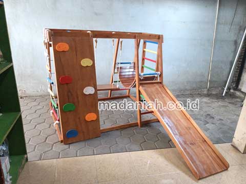 Toko Playground Brakiasi Kayu Cilacap Terpercaya