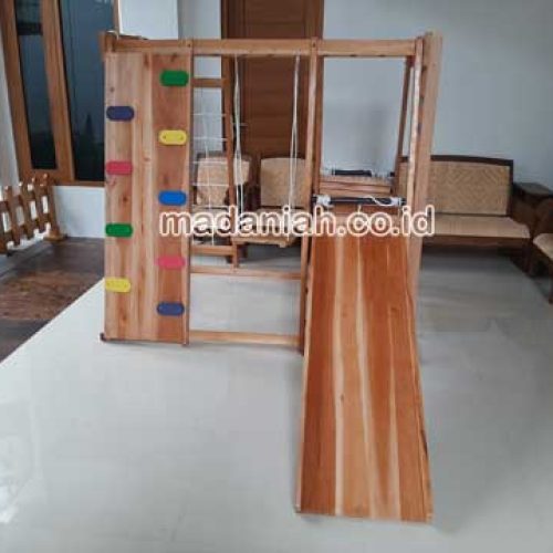 Toko Playground Brakiasi Kayu Klungkung