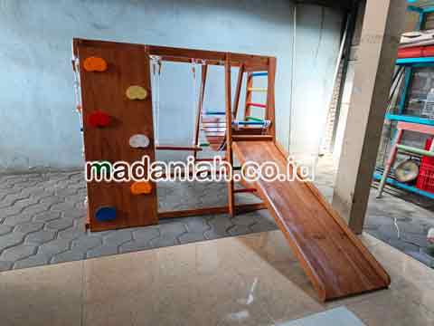 Toko Playground Brakiasi Kayu Kota Batam