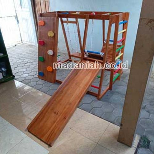 Toko Playground Brakiasi Kayu Lampung Barat