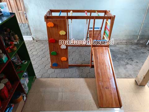 Toko Playground Brakiasi Kayu Ngawi Murah