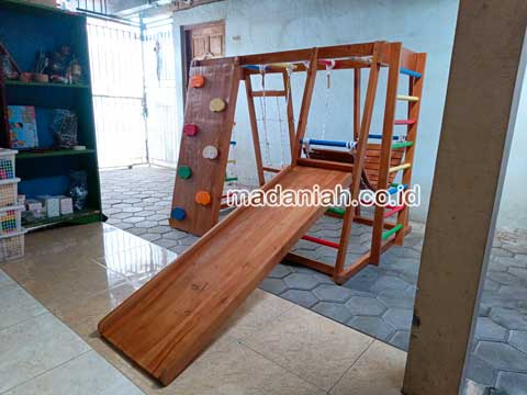 Toko Playground Brakiasi Kayu Sabang