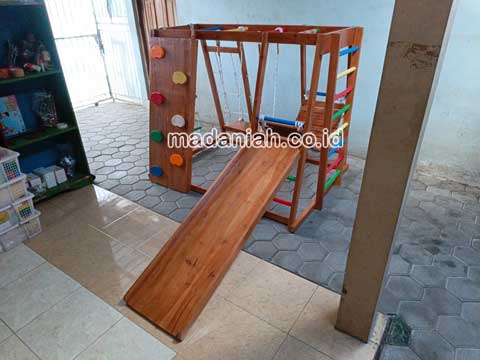 Toko Playground Brakiasi Kayu Tanggamus Berkualitas