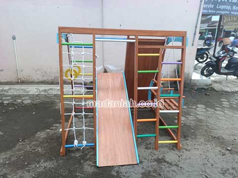 Toko Playground Brakiasi Kayu Tanggamus