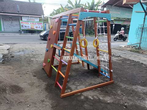 Toko Playground Brakiasi Kayu Way Kanan Terpercaya