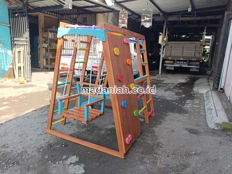 Pengadaan Playground Brakiasi Anak Ambon Berkualitas