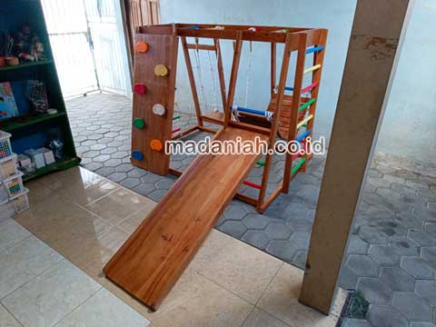 Pengadaan Playground Brakiasi Anak Barito Kuala Terpercaya