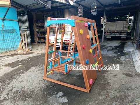 Pengadaan Playground Brakiasi Anak Barito Kuala