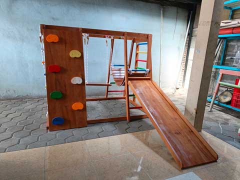 Pengadaan Playground Brakiasi Anak Batang Murah