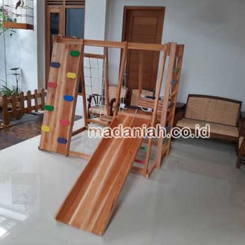 Pengadaan Playground Brakiasi Anak Berau