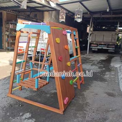 Pengadaan Playground Brakiasi Anak Buleleng