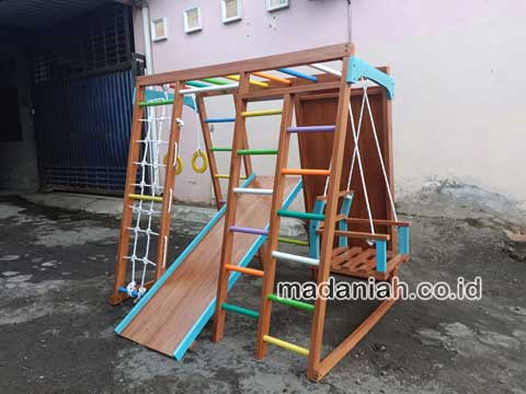 Pengadaan Playground Brakiasi Anak Buton