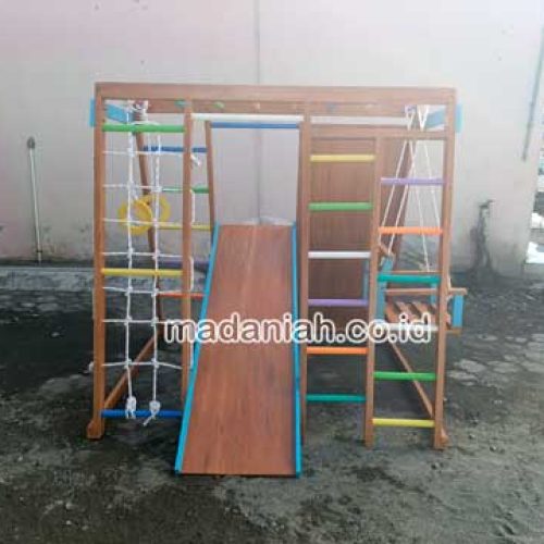Pengadaan Playground Brakiasi Anak Hulu Sungai Utara