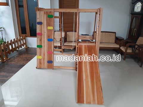 Pengadaan Playground Brakiasi Anak Karimun