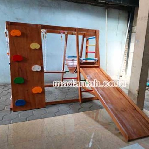 Pengadaan Playground Brakiasi Anak Katingan