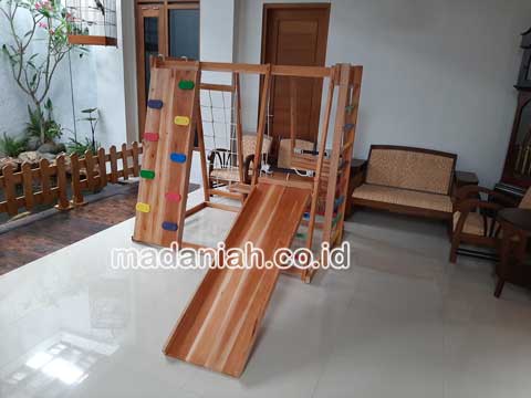 Pengadaan Playground Brakiasi Anak Labuhanbatu Utara