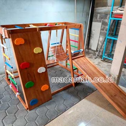 Pengadaan Playground Brakiasi Anak Nagan Raya