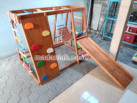 Pengadaan Playground Brakiasi Anak Ogan Ilir