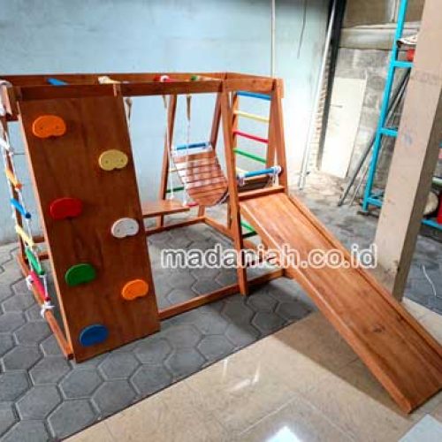 Pengadaan Playground Brakiasi Anak Pamekasan
