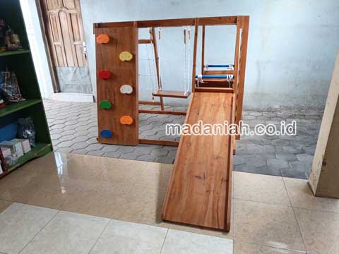 Pengadaan Playground Brakiasi Anak Pandeglang
