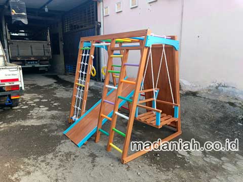 Pengadaan Playground Brakiasi Anak Pangkalpinang